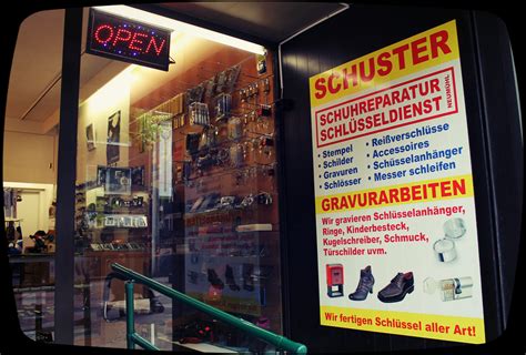 Schlüsseldienst in Tübingen - Schuhreparatur und Vassilis Arabatzis